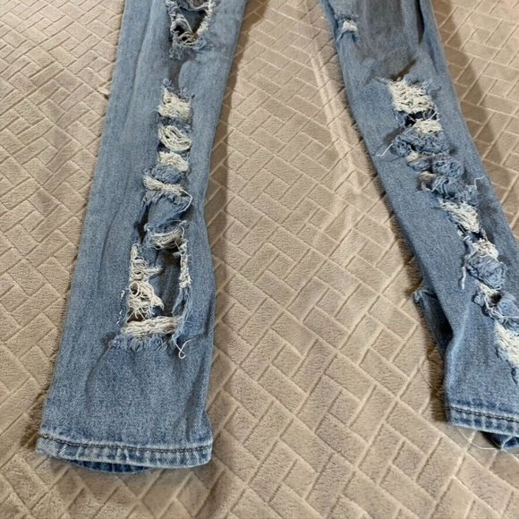 Adika Womens 26 Denim Jeans Blue Extreme Distressed Fray Light Wash Mid Rise - Picture 11 of 12